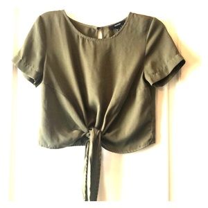 Crop shirt